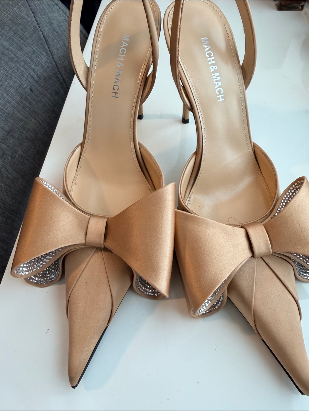 MACH & MACH Metallic Champagne Bow Pointed Slingback Heels